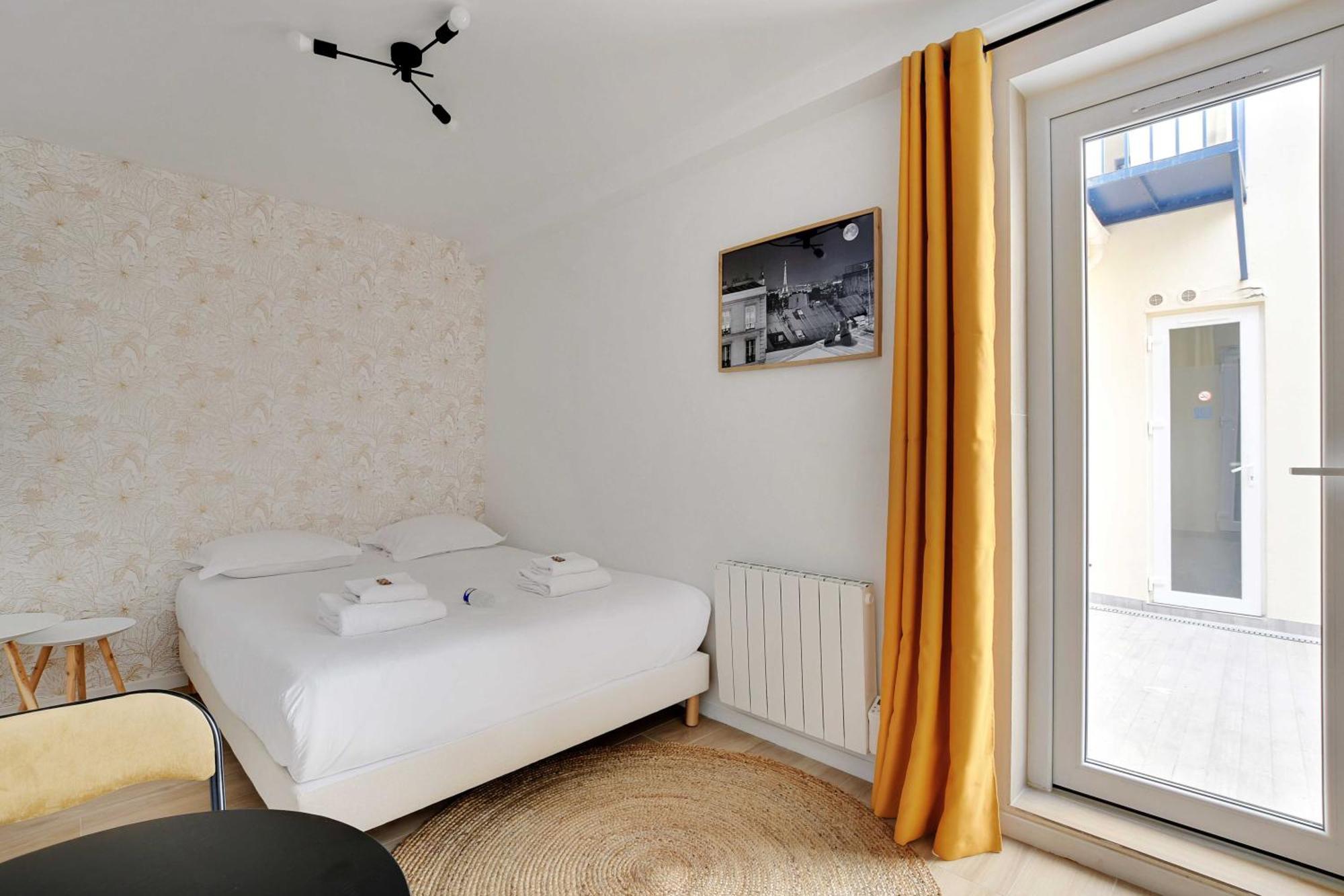 Newly Renovated Appartements Residence Republique Paris Exterior photo