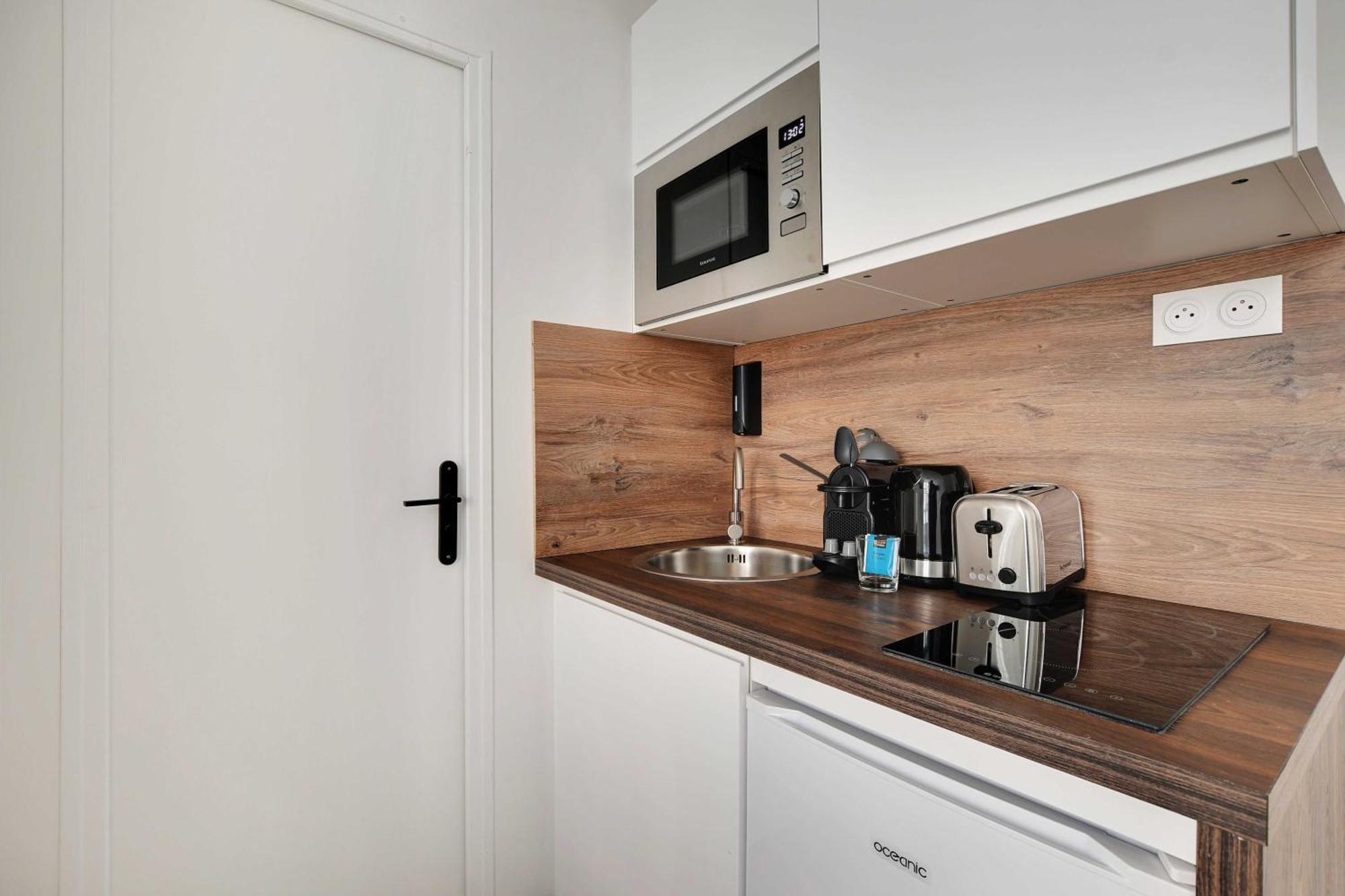 Newly Renovated Appartements Residence Republique Paris Exterior photo